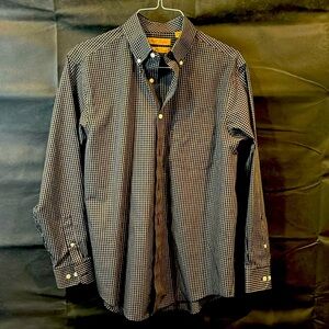 Gold Label Roundtree & York Men’s Medium button down shirt